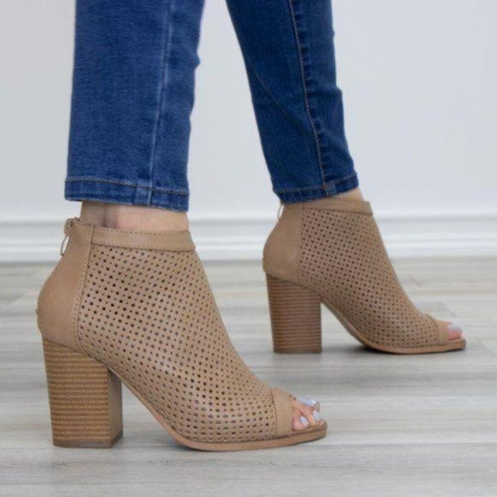 Ankle Boot Chunky Block Heel Peep Toe Perforated Detailing Back Zipper Taupe - Picture 5 of 9